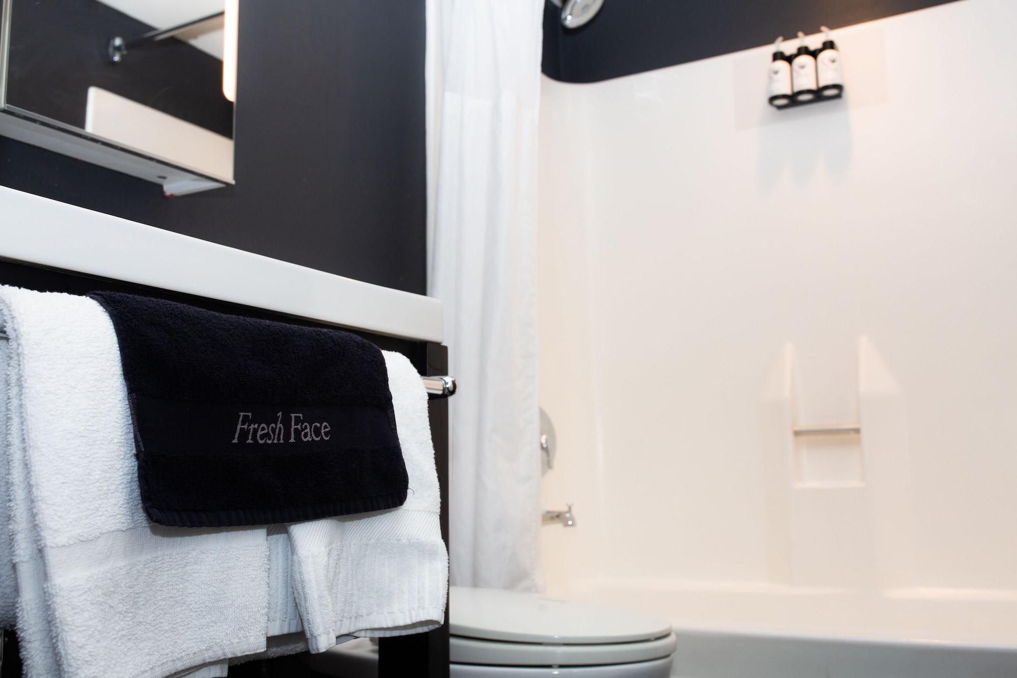 The Clarendon And (adults Only) Hotel 4*